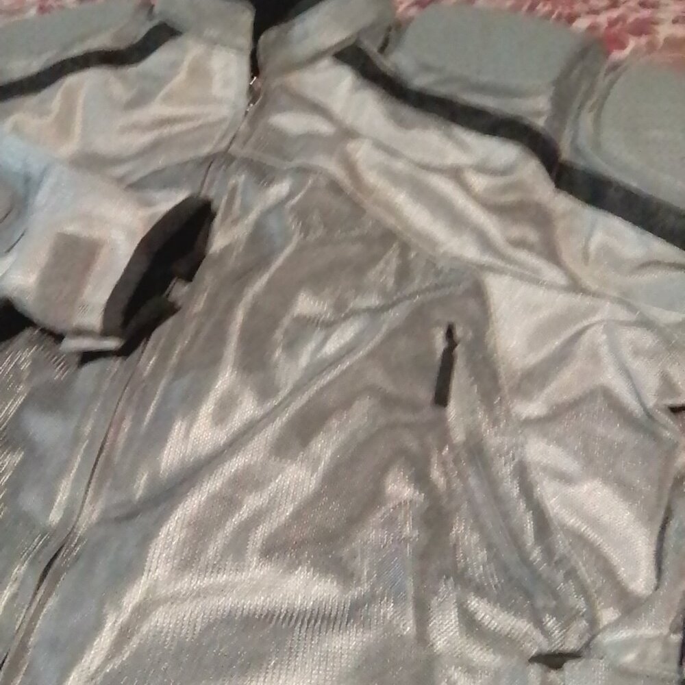 Men's Reflective Performance Jacket in Silver - Picture 4 of 6